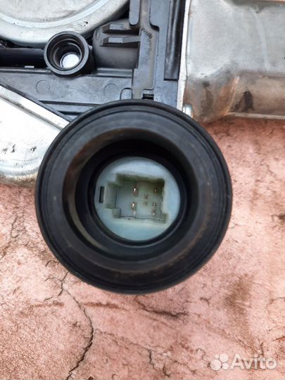 Двигатель стеклоподъемника Toyota Camry