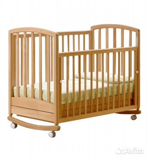 Детская кроватка фабрики Гандылян