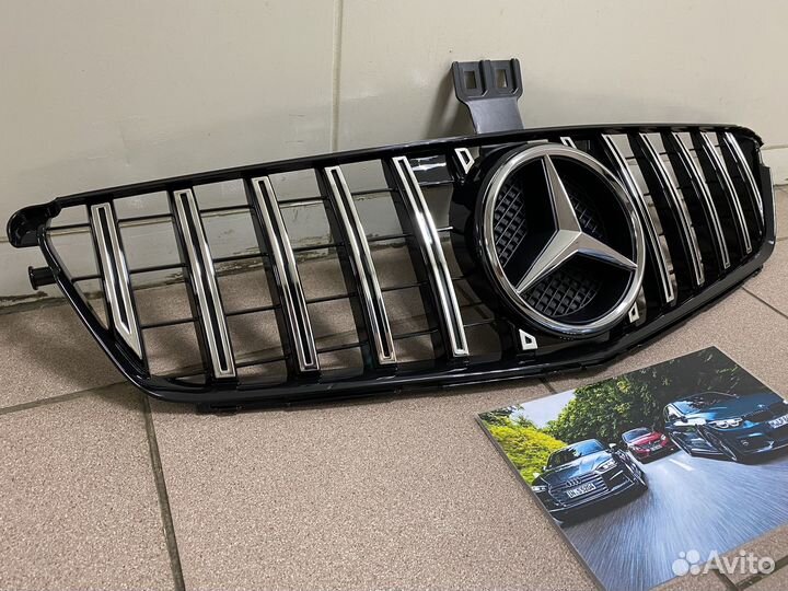 Решетка радиатора Mercedes W204 PanAmerica в сборе