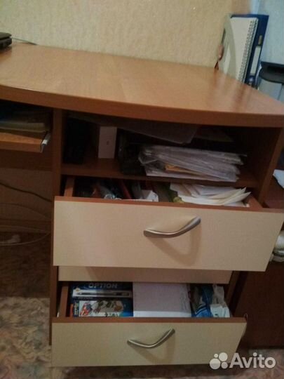 Письменный стол