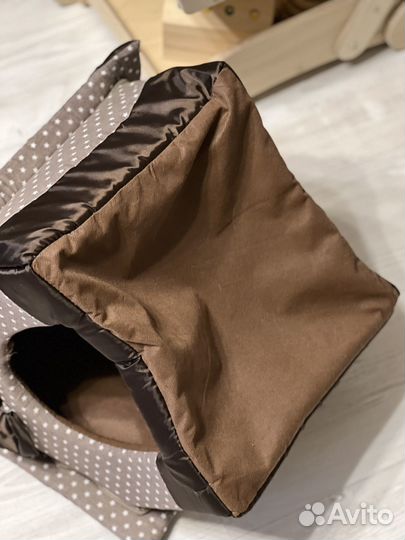 Домик для кошек и собак