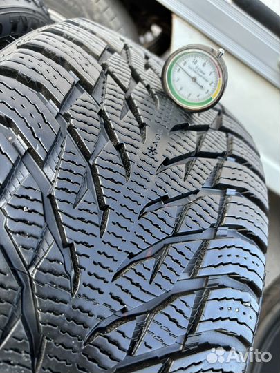 Nokian Tyres Hakkapeliitta R3 SUV 255/40 R20