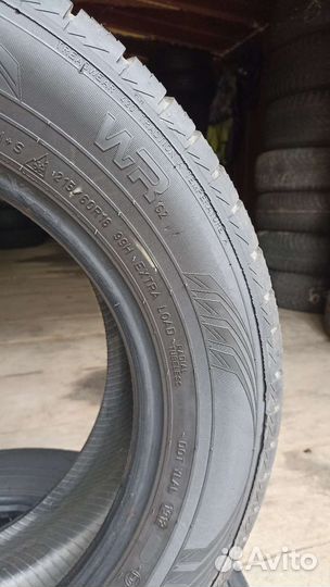 Nokian Tyres WR G2 215/60 R16 99H