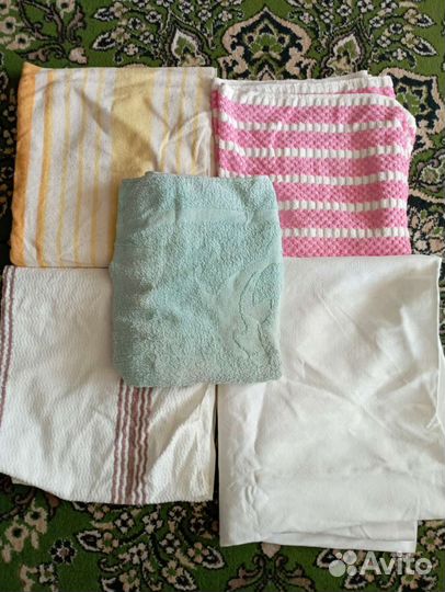 Постельное, подушка, полотенца