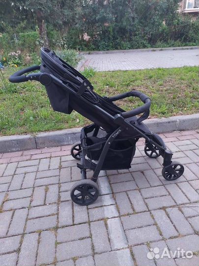 Прогулочная коляска tomix