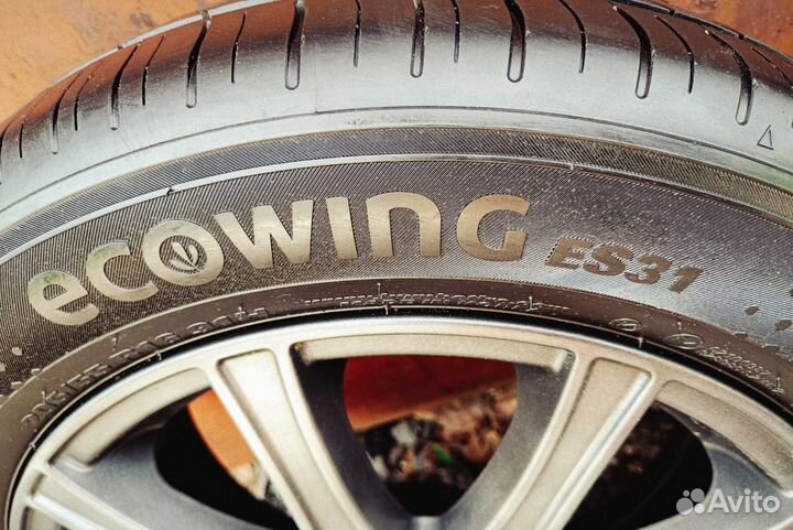 Kumho Ecowing ES31 205/55 R16