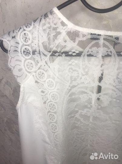 Новая блузка с гипюром. 44 размер