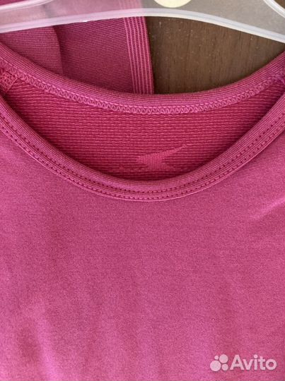 Бесшовный спортивный костюм