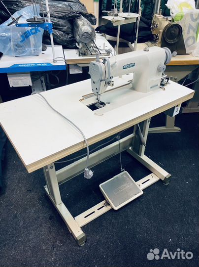 Швейная машина Siruba L818D-M1