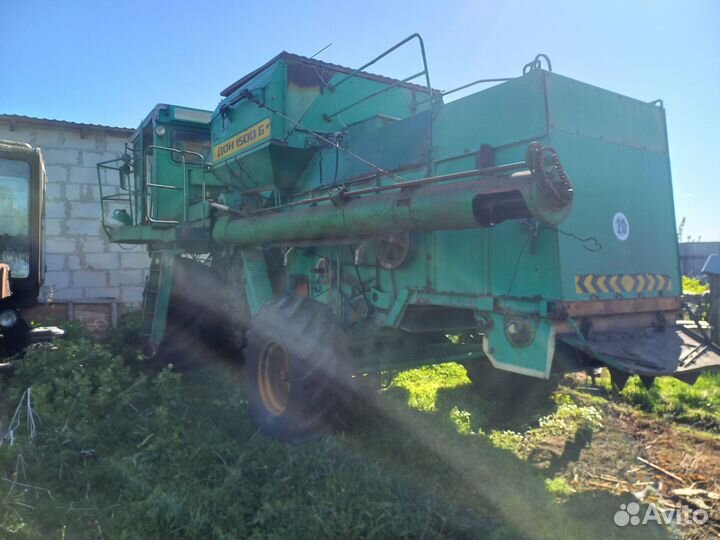 Комбайн Ростсельмаш Дон 1500Б, 2000