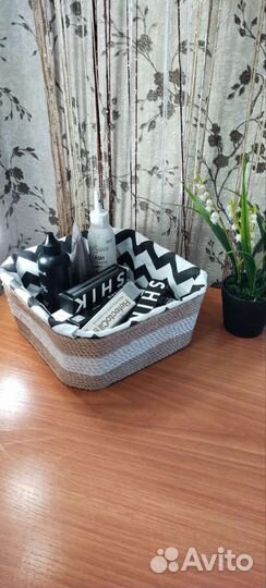 Вязанные корзинки