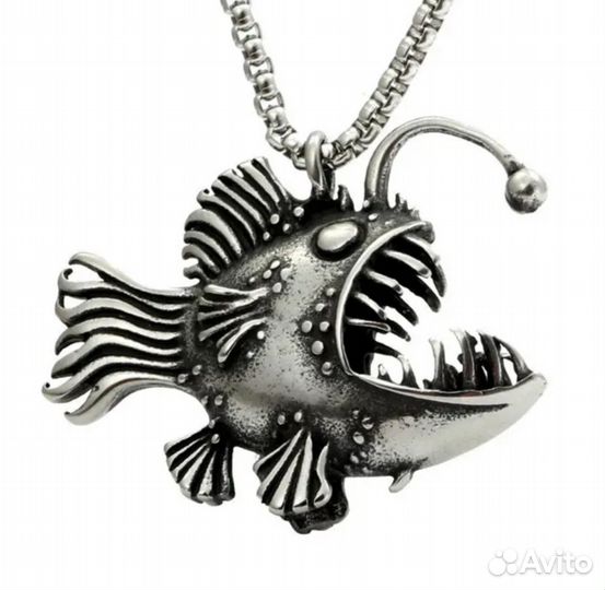 Цепочка с кулоном Рыба удильщик