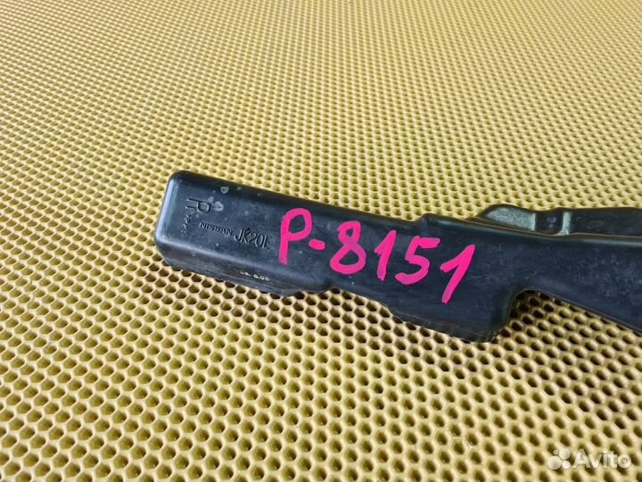 Резонатор воздушного фильтра передний правый