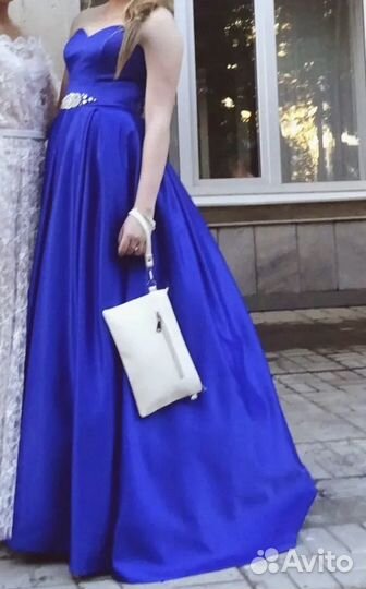 Вечернее платье