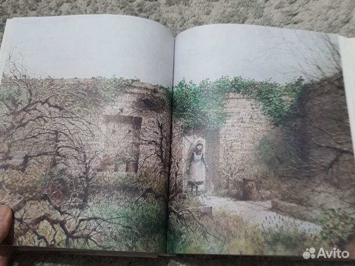 Детские книги в ассортименте