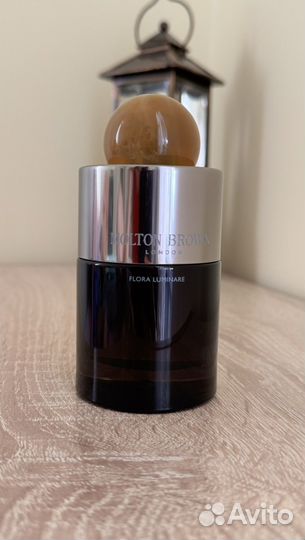 Molton brown flora luminare