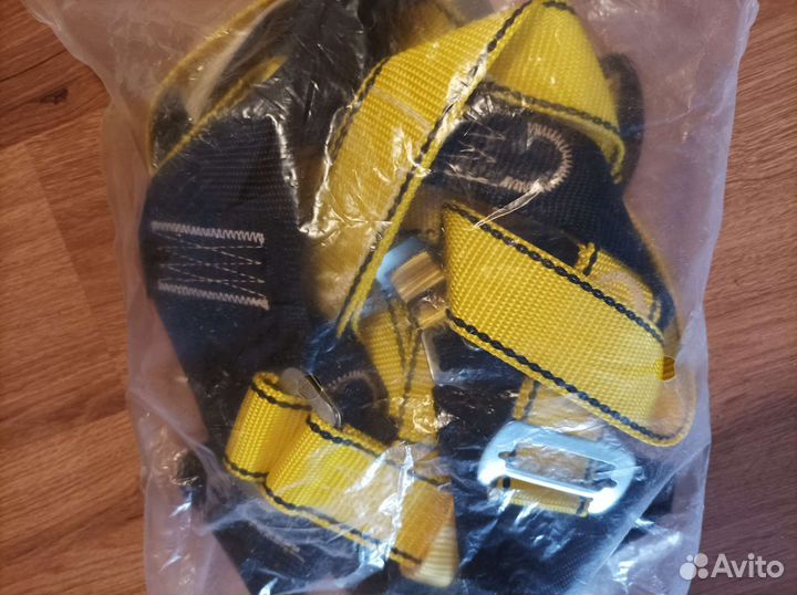 Привязь промышленного альпиниста