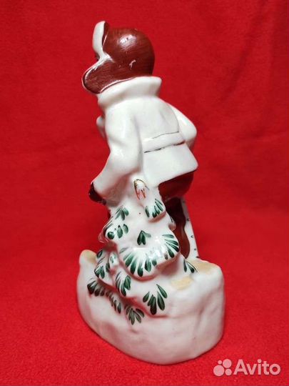 Фарфоровая статуэтка Лыжник Полонский зхк 1952