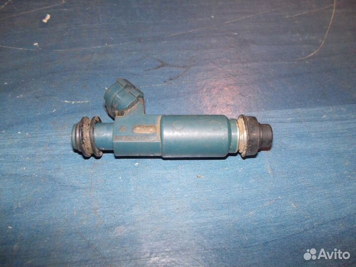 Форсунка топливная (Toyota Corolla)