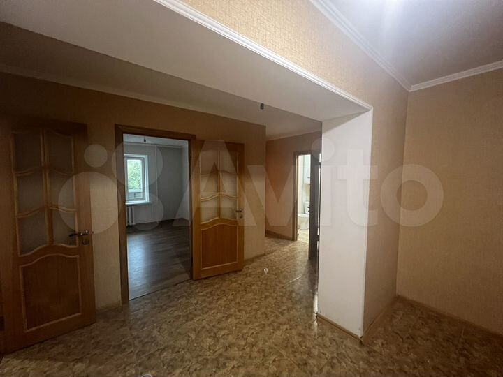 2-к. квартира, 55 м², 4/10 эт.