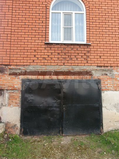 Дом 299 м² на участке 8 сот.