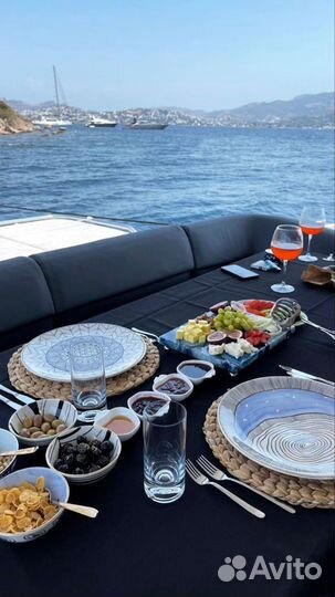 Морская прогулка на яхте в Сочи Azimut 57