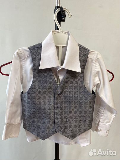 Костюм тройка на мальчика 92