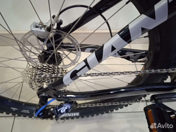 Двухподвес Giant Glory World Cup. Новый