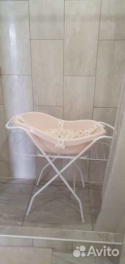 Ванночка для купания малыша с подставкой и гамаком
