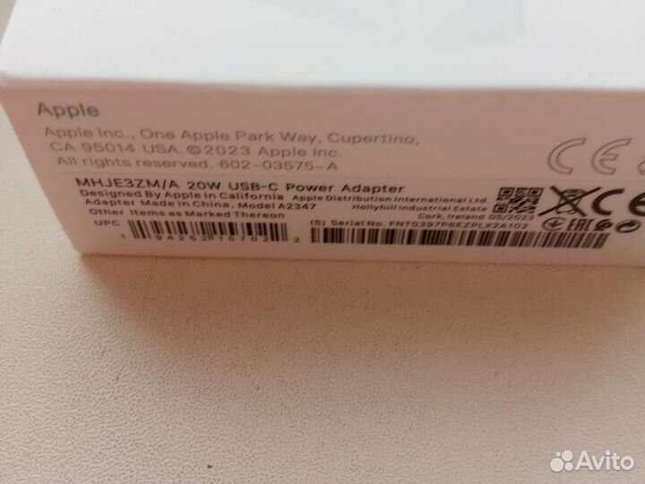 Зарядное устройство(адаптер ) на iPhone