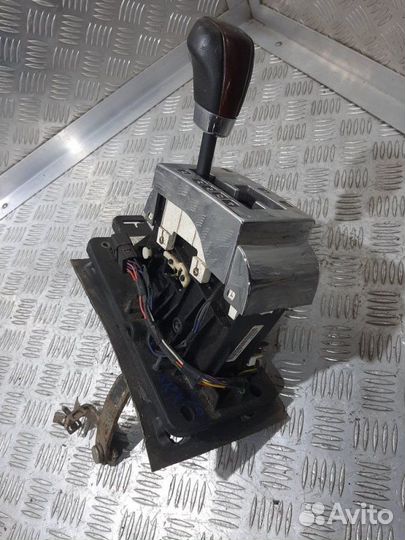 Селектор АКПП Cadillac Srx LY7 2004