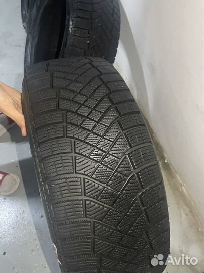 Pirelli Ice Zero FR 205/55 R16 94T