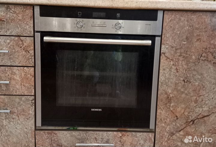 Встроенная плита и духовой шкаф