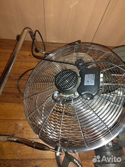 Вентилятор напольный Vitek vt-1923