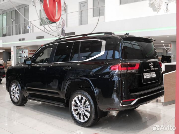 Toyota Land Cruiser 3.5 AT, 2023