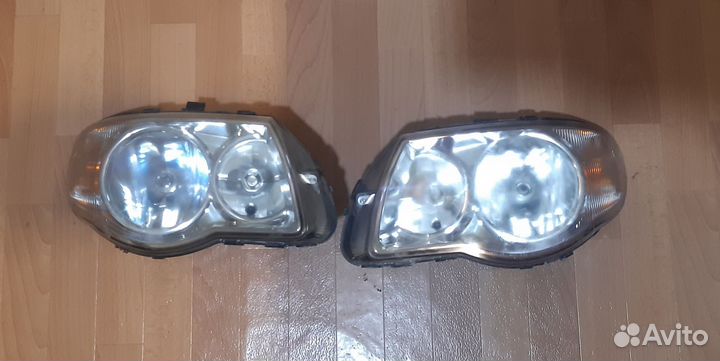Комплект фар Voyager/Caravan/Town&Country