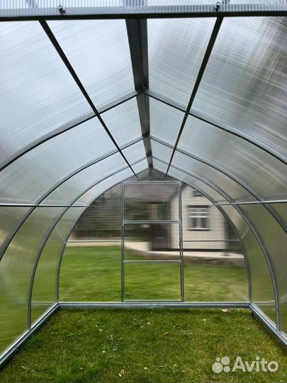 Теплица капелька