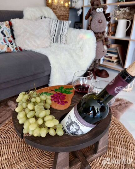 Винный столик