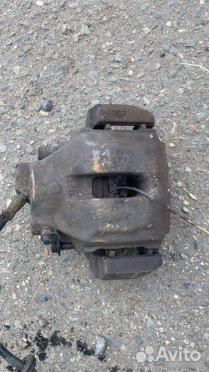 Суппорт тормозной передний Land Rover Range Rover