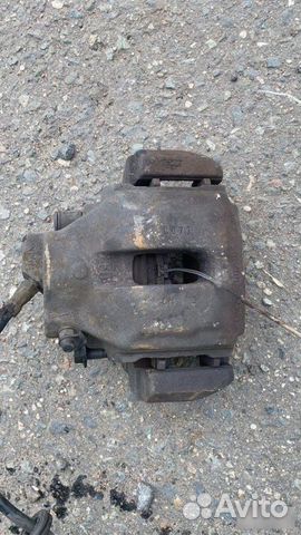 Суппорт тормозной передний Land Rover Range Rover