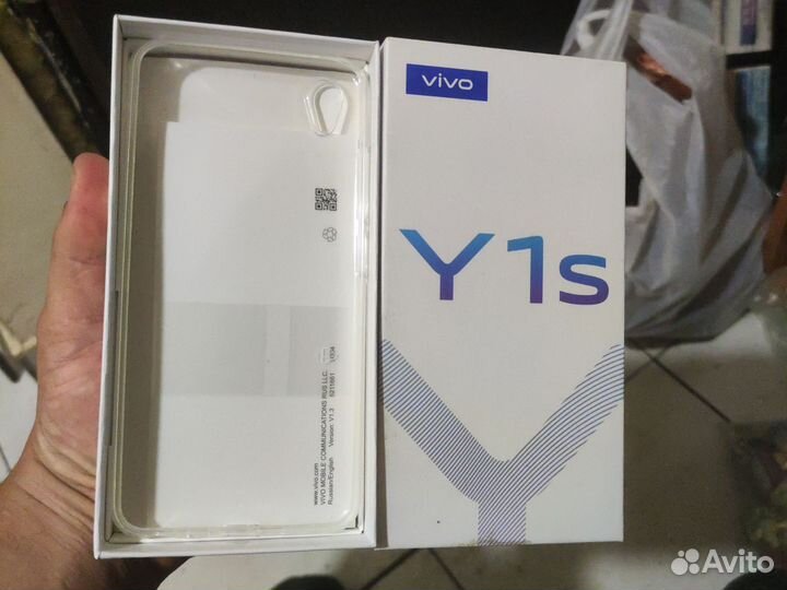 Чехол на vivo y 1s