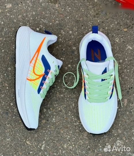 Кроссовки мужские беговые Nike