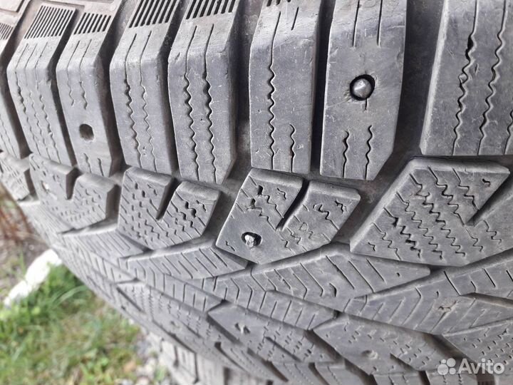 Gislaved NordFrost 100 215/70 R16