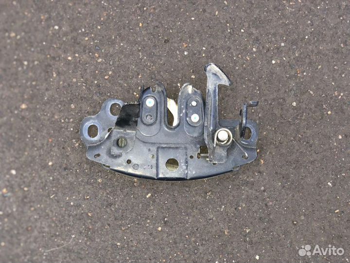 Замок капота Ниссан Теана 2009