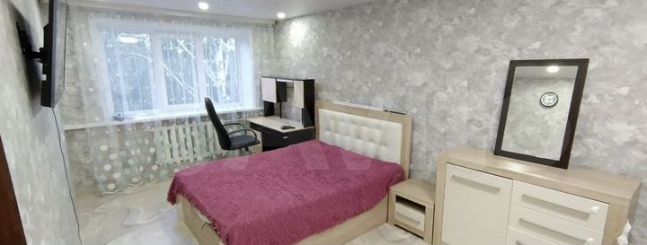 2-к. квартира, 60 м², 3/6 эт.