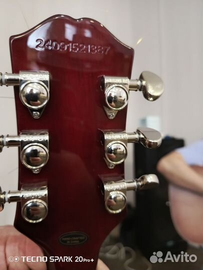 Электрогитара Epiphone Les Paul Studio Wine Red