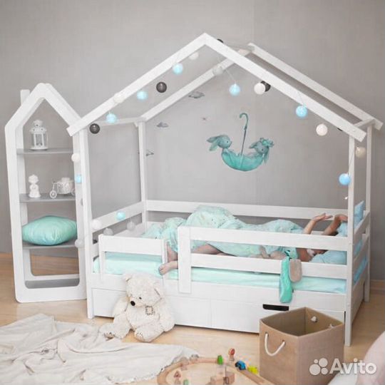 Кроватка берёзаТеремок для малыша высокий борт