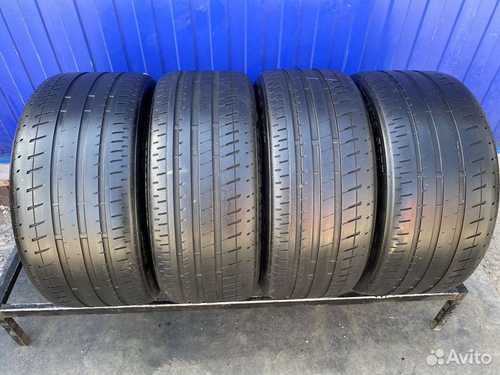 Bridgestone Potenza S007 245/40 R19 и 275/35 R19 94W