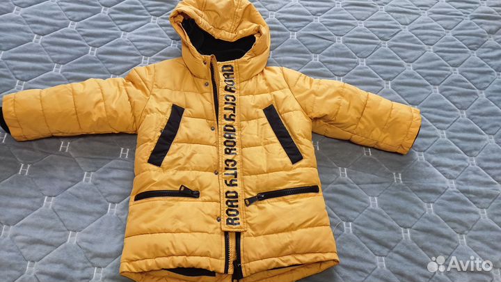 Продам куртку на мальчика 110