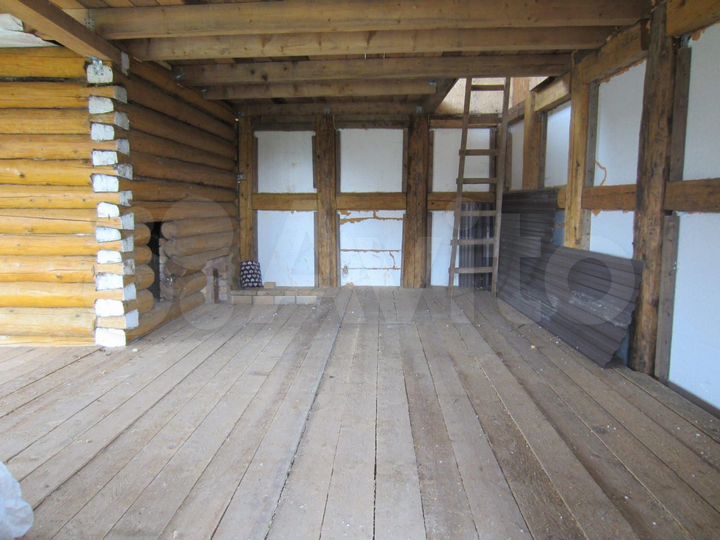 Дом 67,9 м² на участке 7,06 га